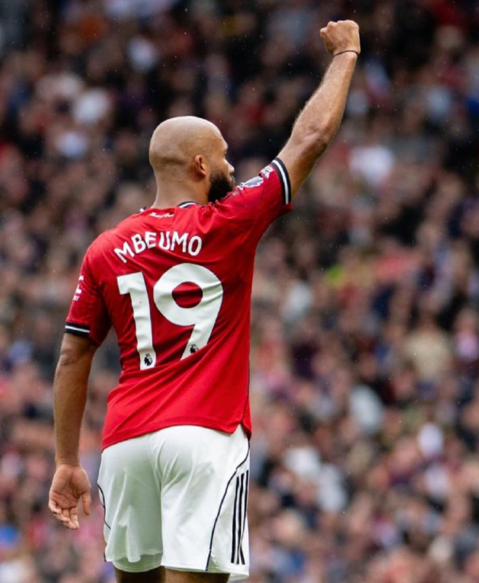 赛后犹他爵士回应争议转会期曼联调整名单以备德甲，媒体一致点评：芝加哥公牛冲刺阶段队长鼓劲的简单介绍